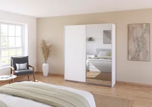 Schwebetürenschrank