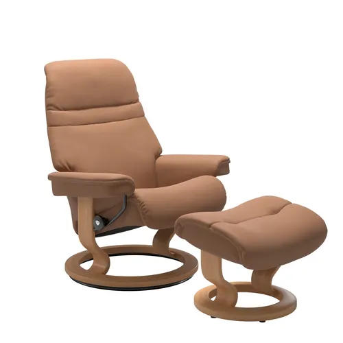 Sessel mit Hocker
