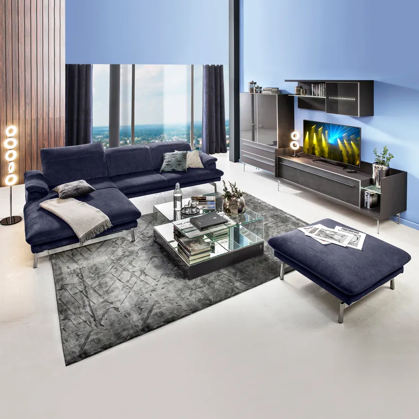 Hocker (02L) detail