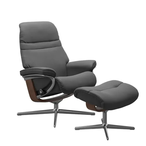 Sessel mit Hocker