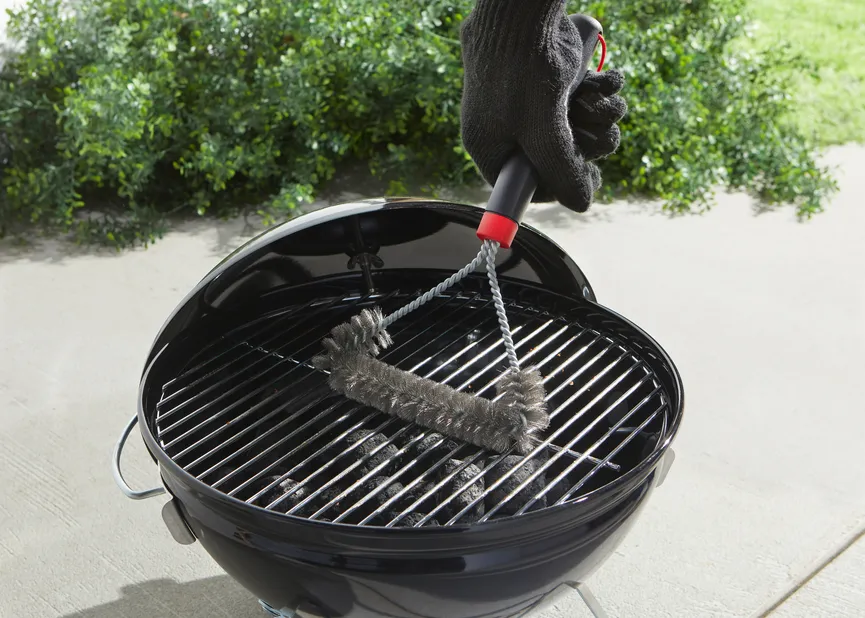 Dreiseitige Grillbürste detail