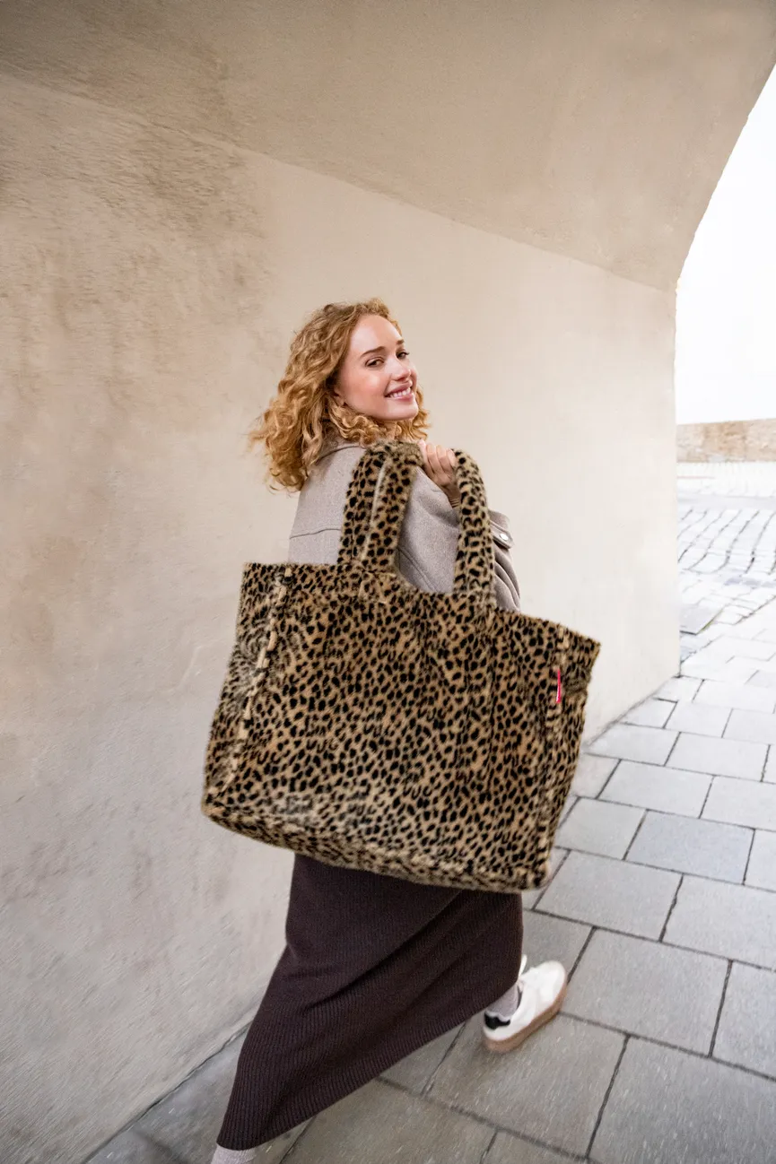 Softshopper "leo fake fur" milieu
