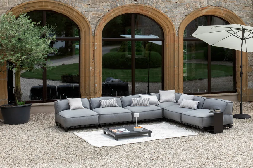 Keramik Tisch 85x85 mid grey detail
