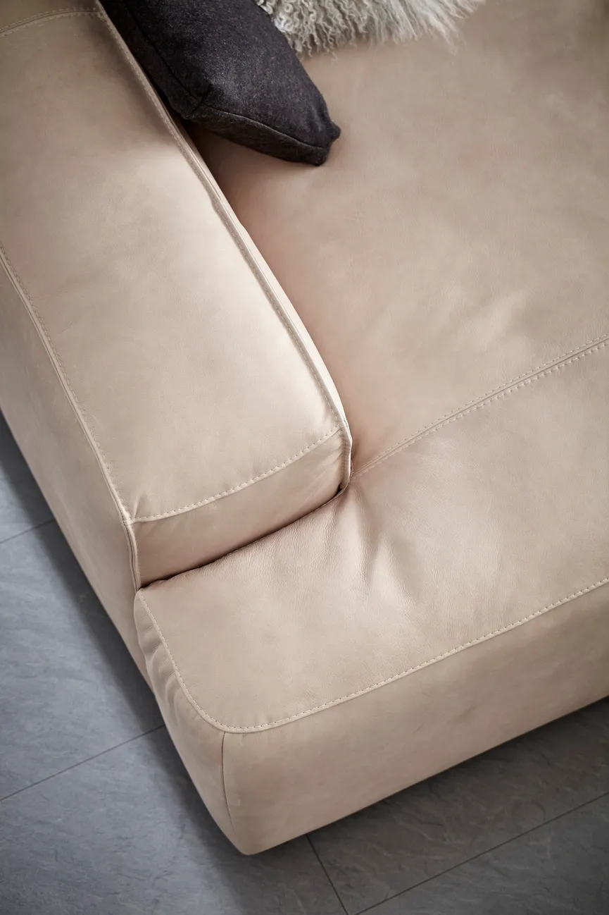 Poga+Motor klein Longchair detail