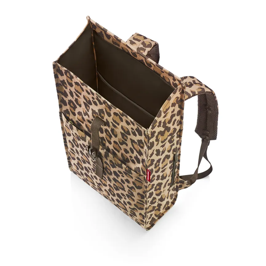 Urban Rolltop "leo macchiato" detail