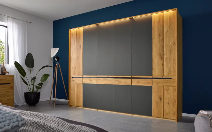 Drehtürenschrank hauptaufnahme
