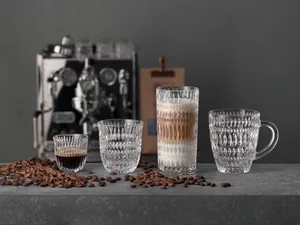 Latte-Macchiato-Becher