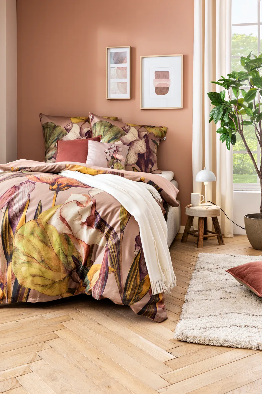 Plaid SW Basics milieu