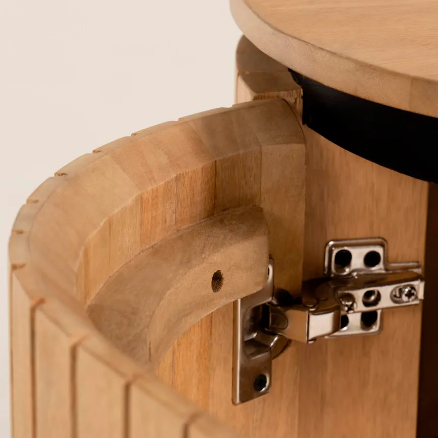 Sideboard detail