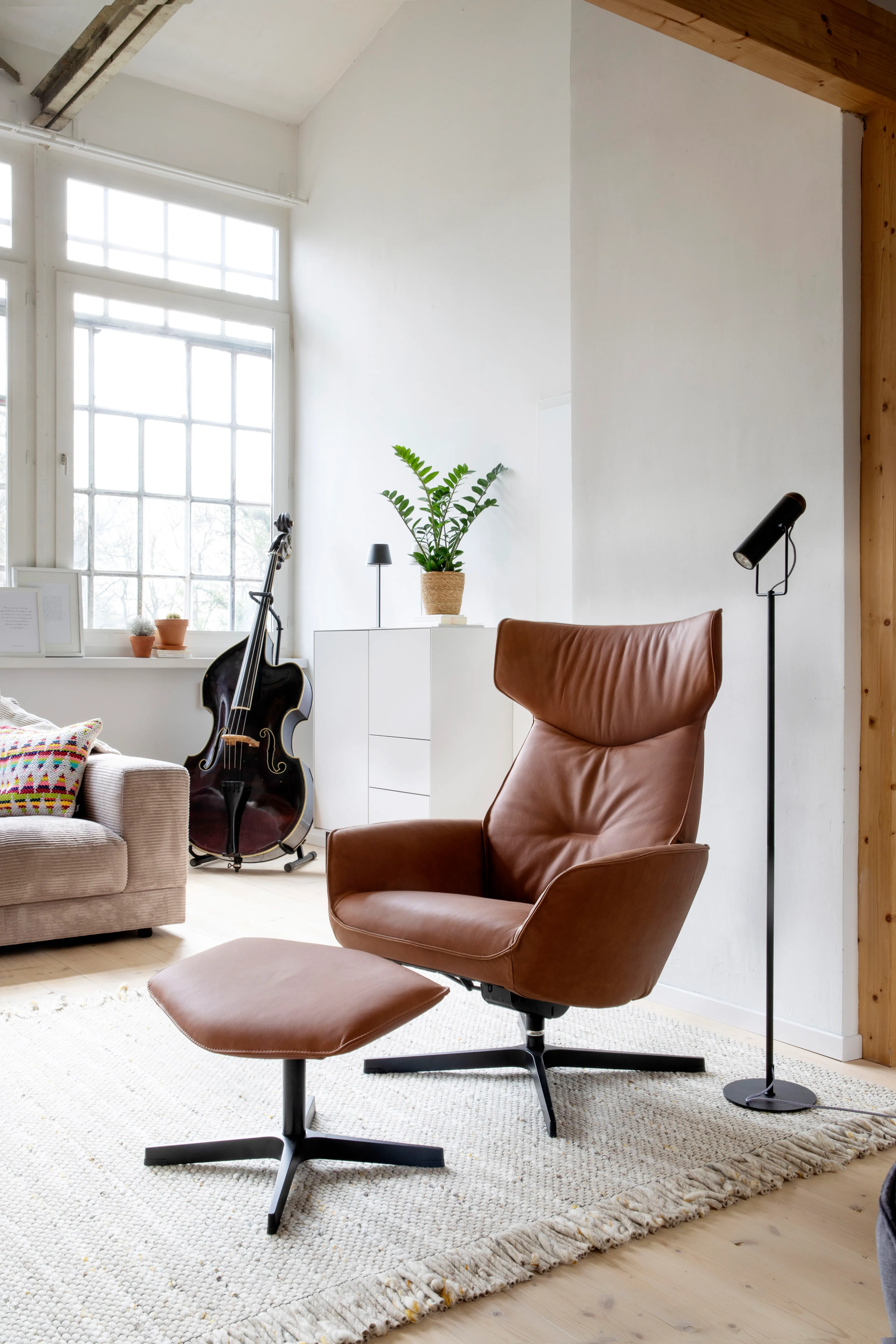 Hocker Helge