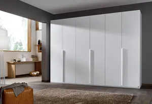 Kleiderschrank
