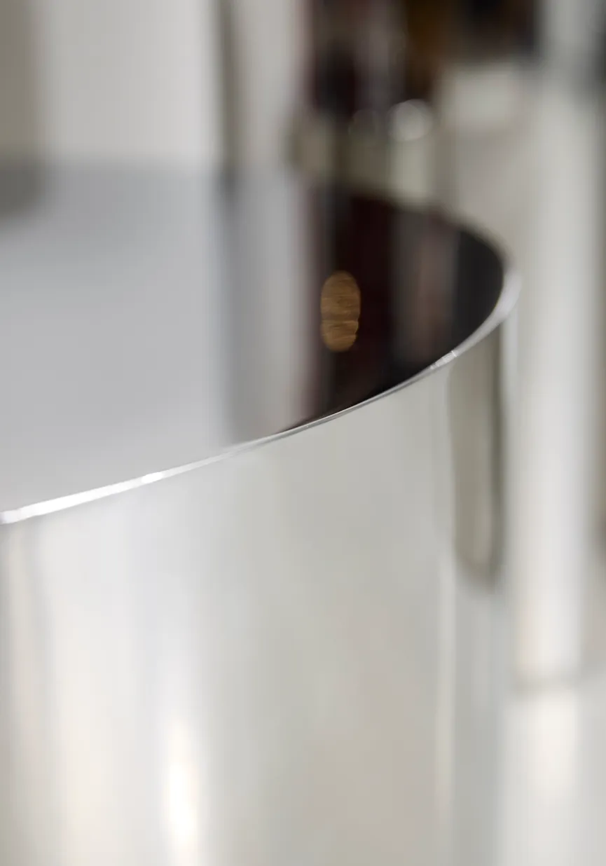 Tin Drum Tisch 25 detail