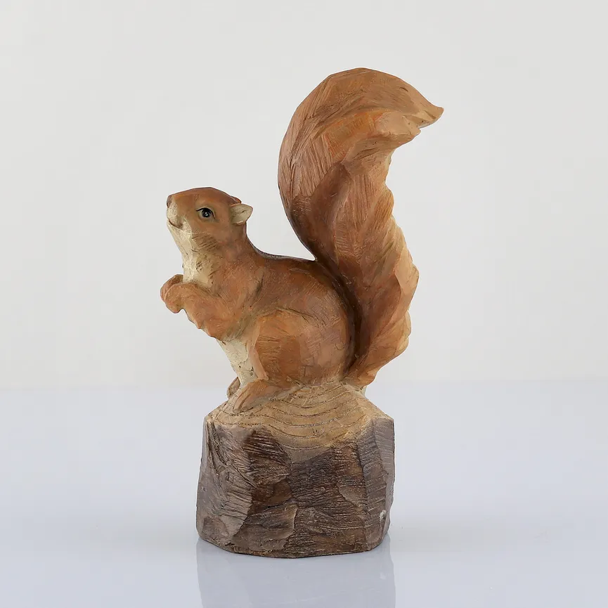 Figur "Eichhörnchen" braun milieu