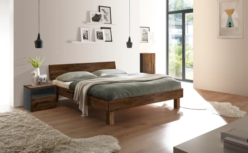 Bett 200x200 cm milieu