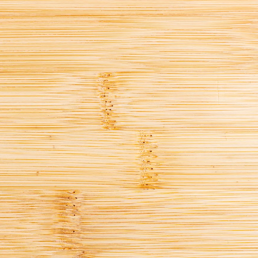 Schneidebrett mit Messer material_farbe