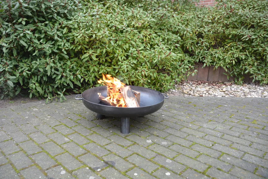 ** Feuerschale 70cm milieu