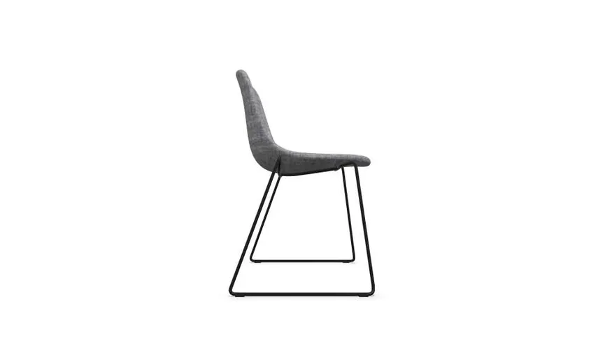 Stuhl Sled fully upholstered detail