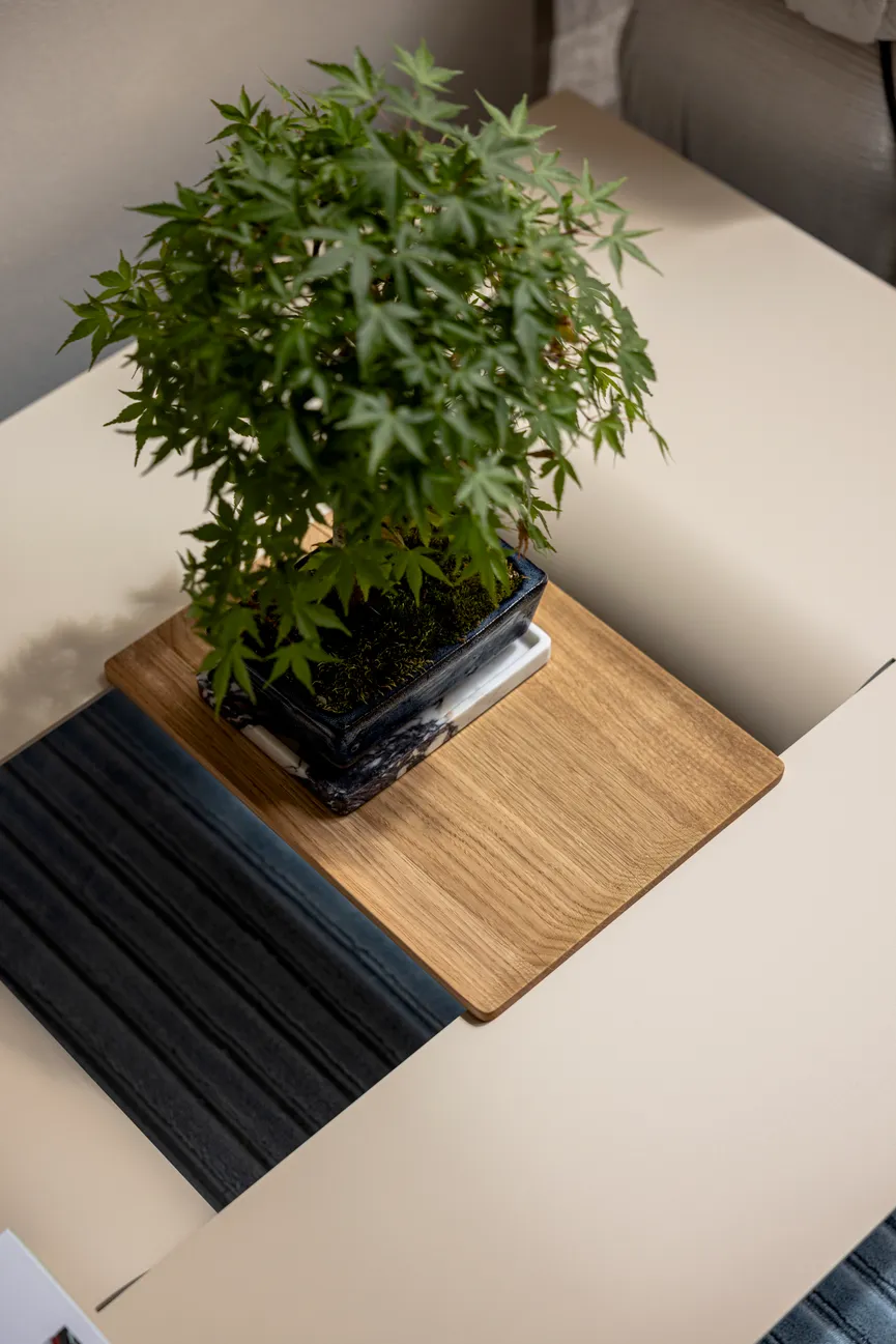 Tablet Holz detail