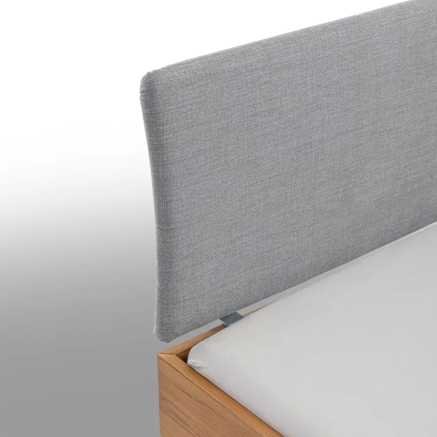 Massivholzbett detail