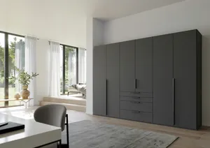 Kleiderschrank