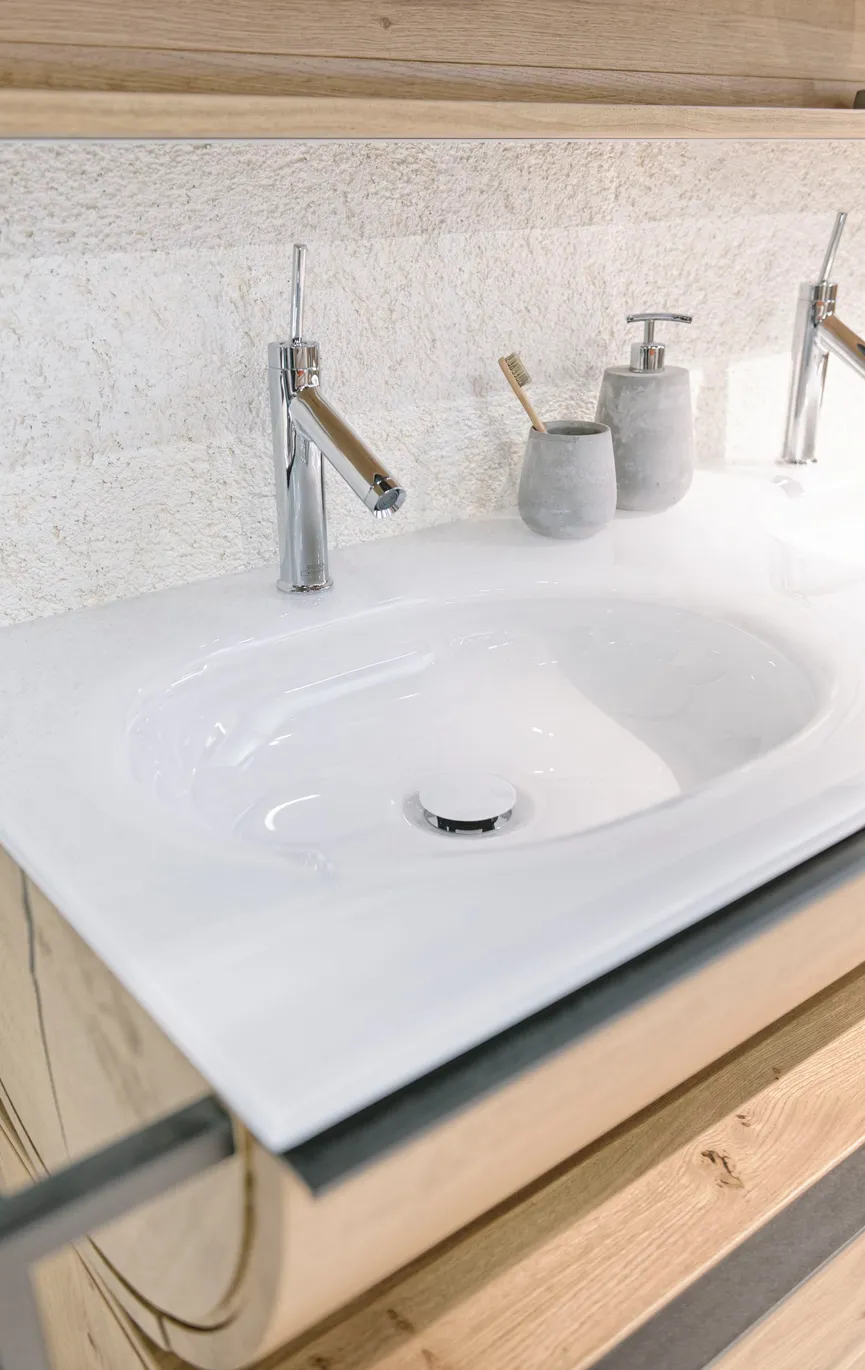 *Waschtischkombination 128 cm detail