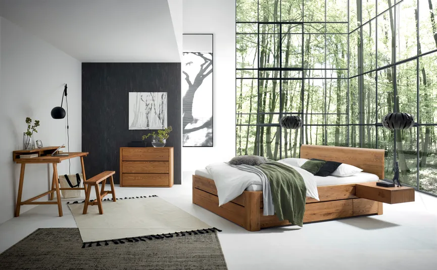 Holzbett, LF: 200x200 cm milieu