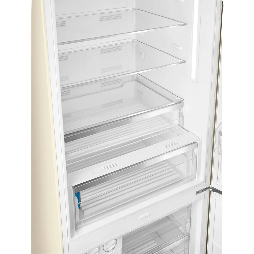 SMEG Kühl-/Gefrierkombination detail