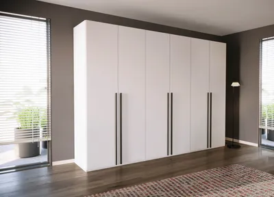 Kleiderschrank
