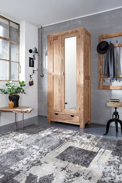 Garderobenschrank