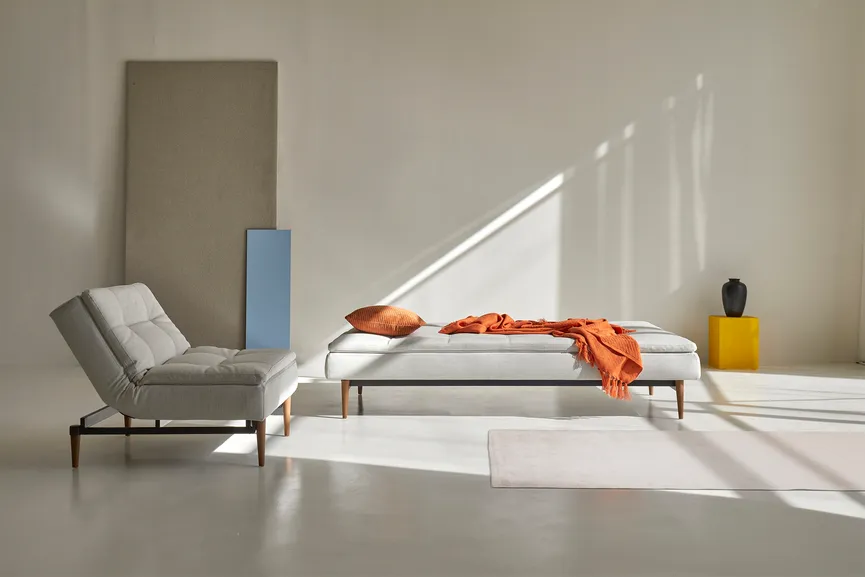 Sofa Styletto dunkel detail