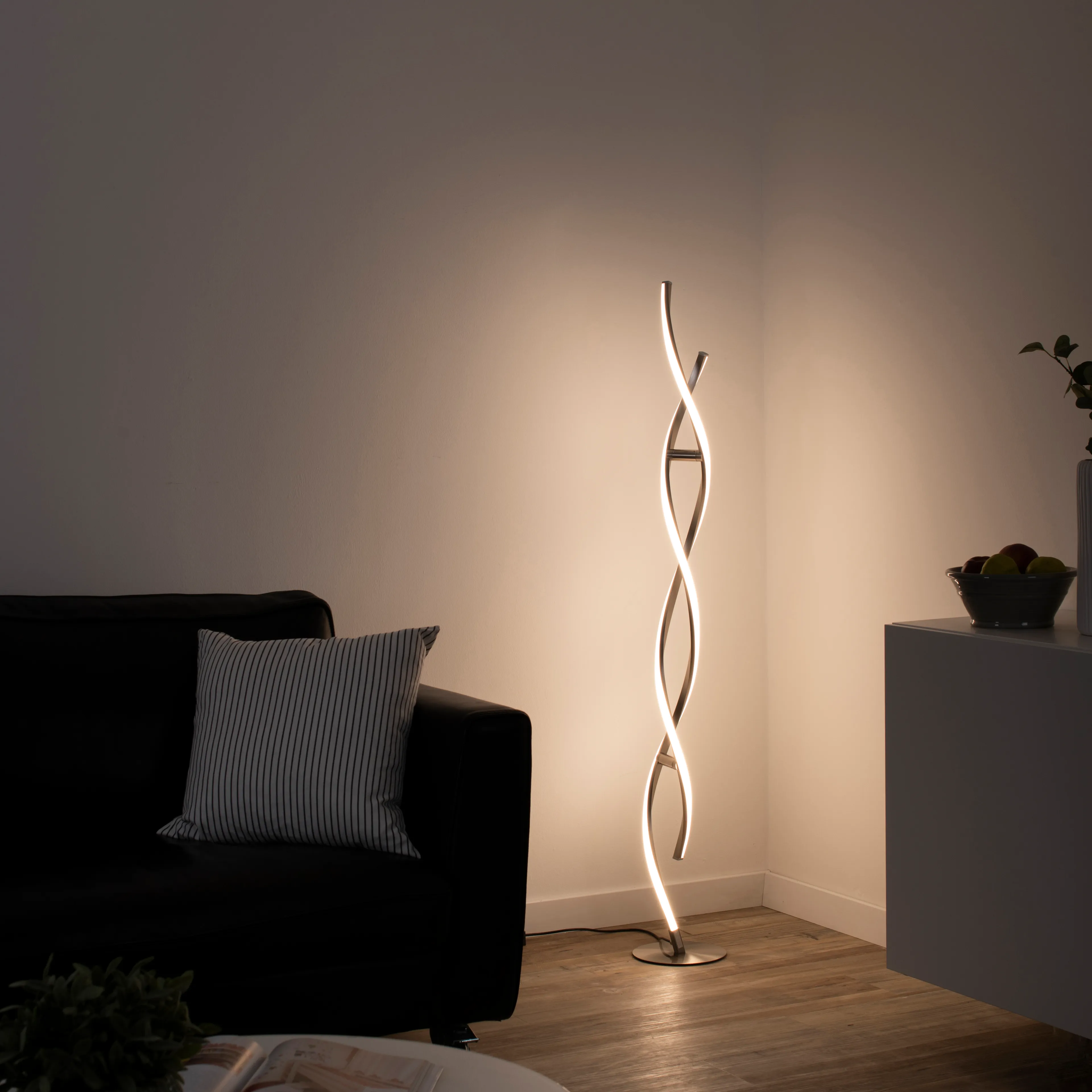 LED-Stehlampe LS-Swing