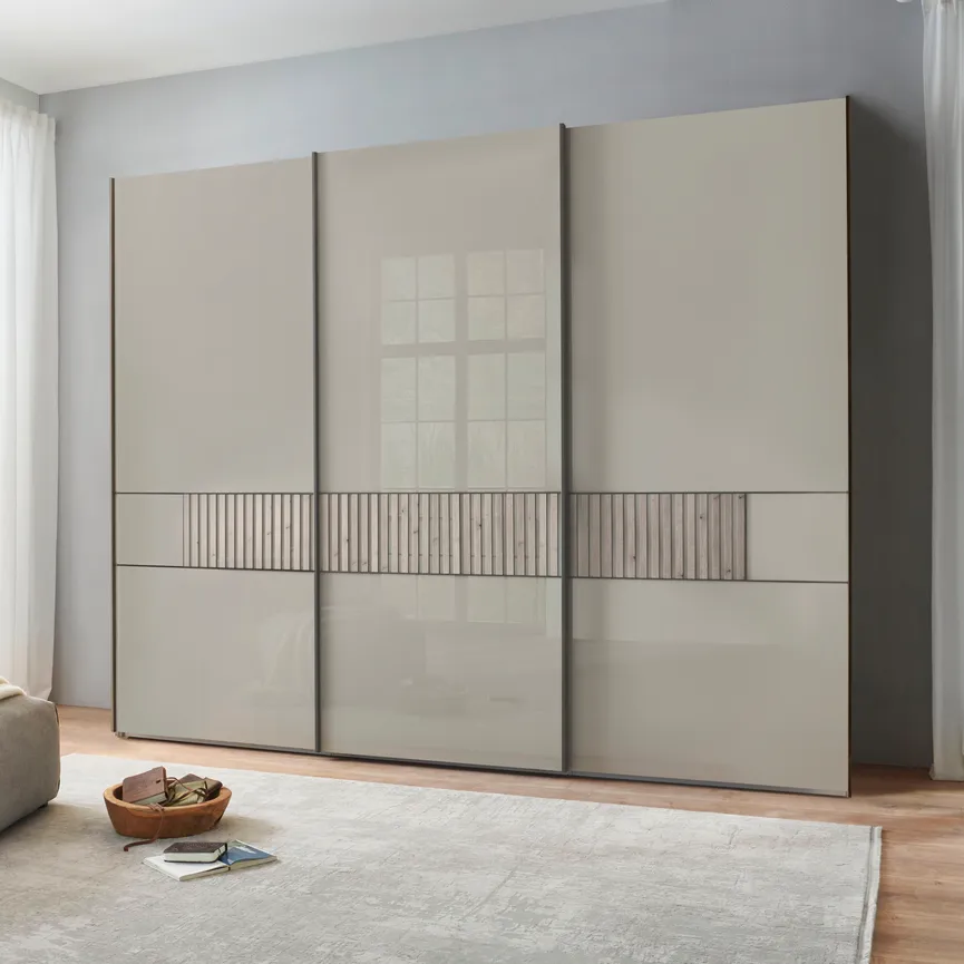 Schwebetürenschrank 3-trg. hauptaufnahme
