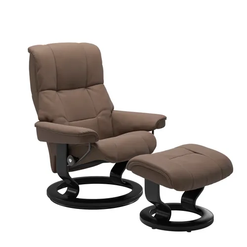 Sessel mit Hocker