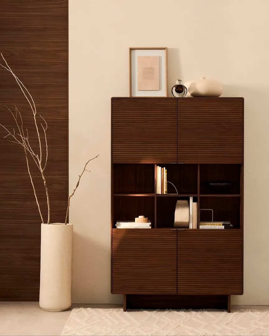 Highboard milieu