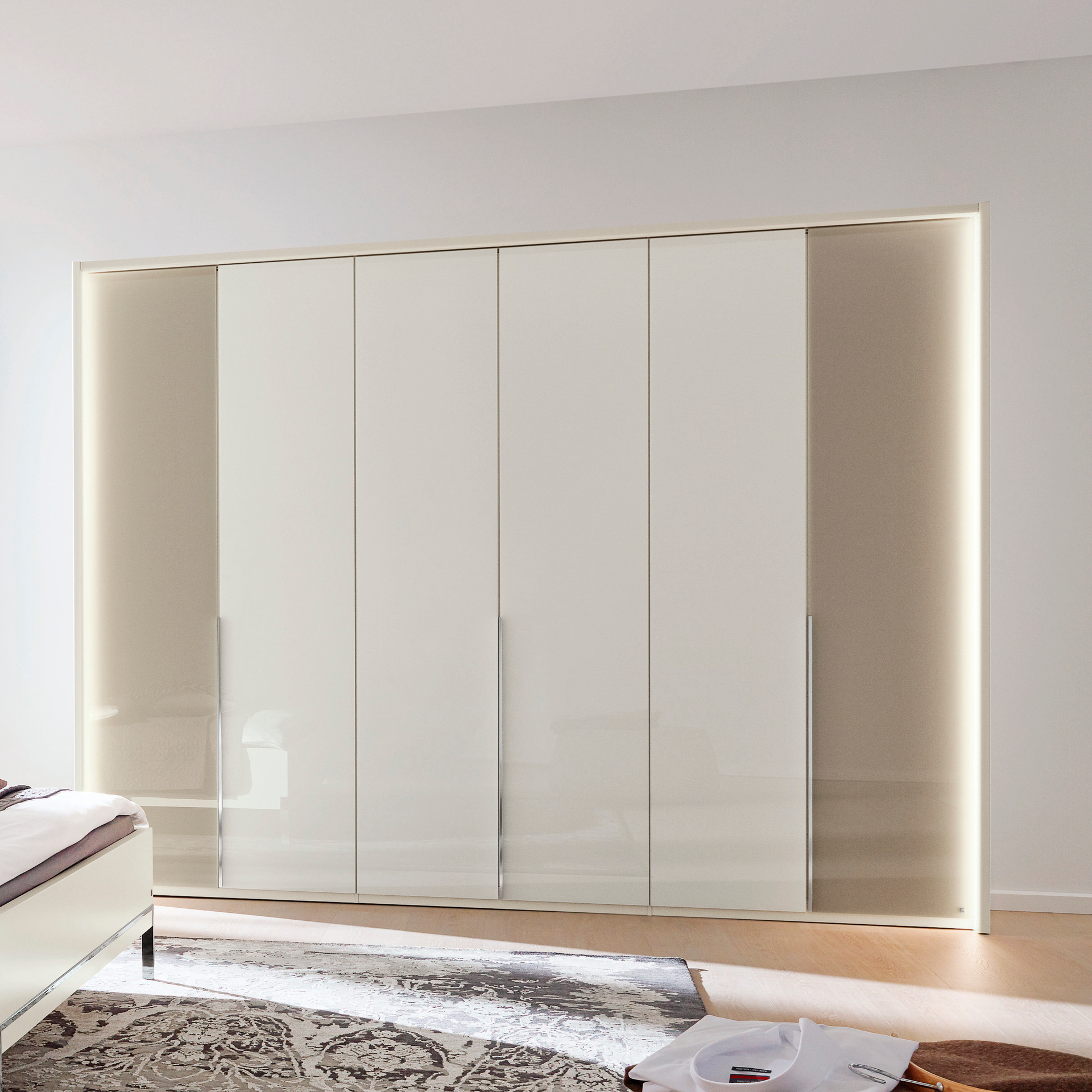 Kleiderschrank