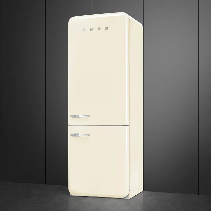 SMEG Kühl-/Gefrierkombination detail