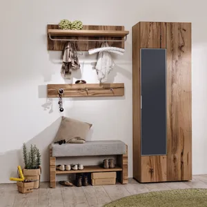 Garderobenschrank