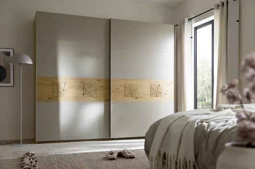 Schwebetürenschrank