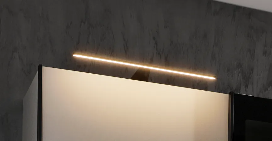Schwebetürenschrank mit Bel. detail