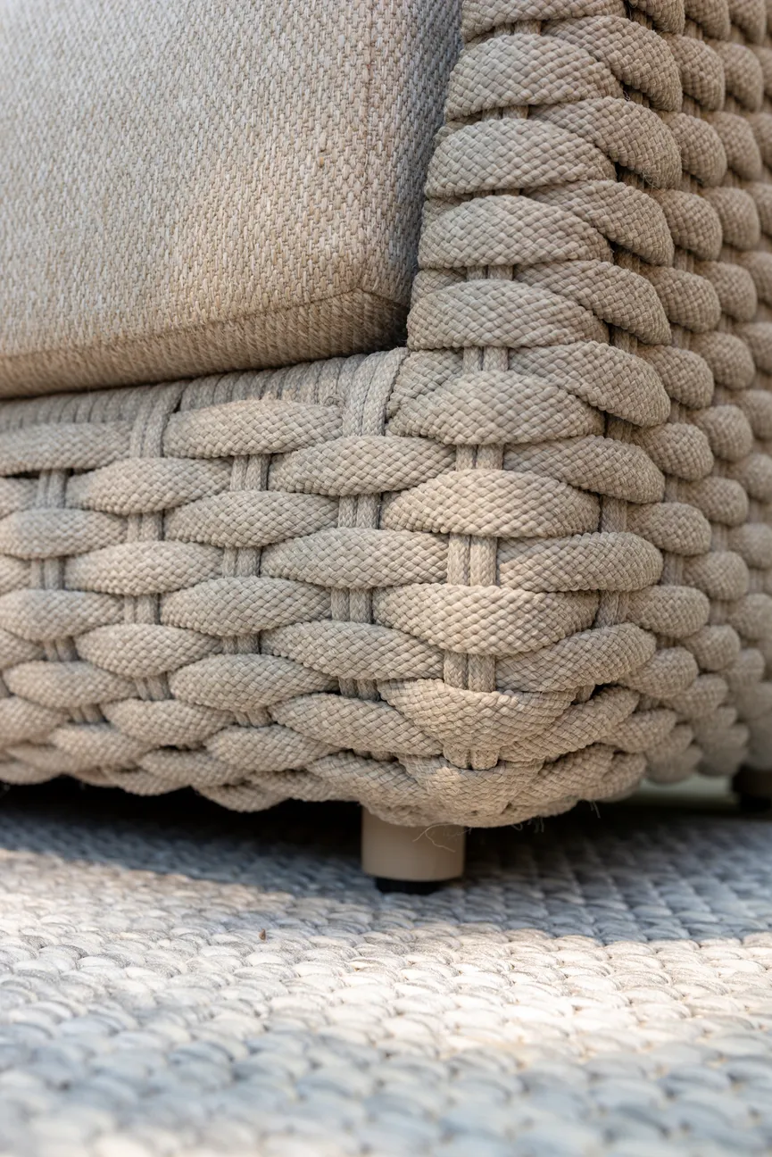 Lounge m. Mittelsofa detail