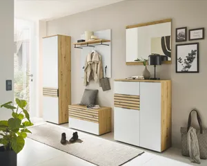 Garderobenschrank
