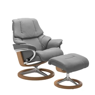 Sessel mit Hocker