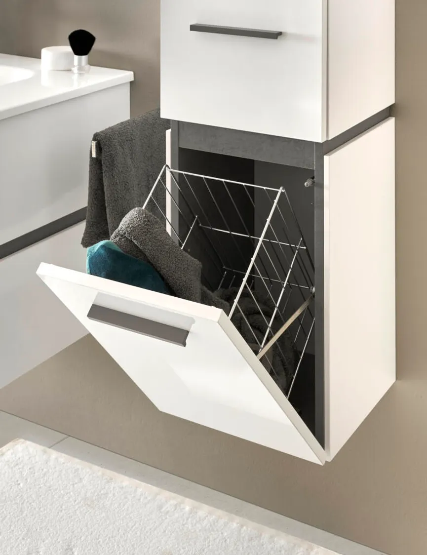 *Hochschrank detail
