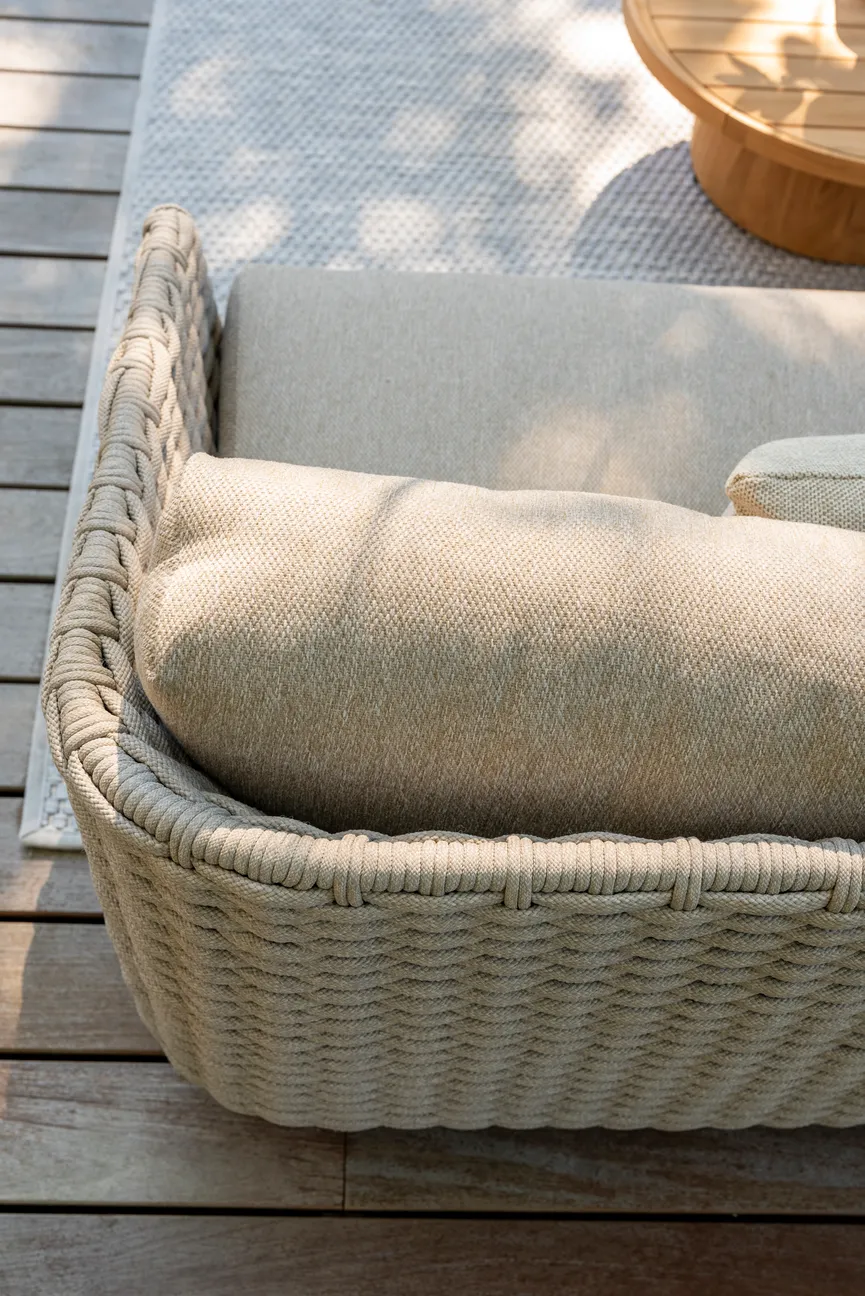 Lounge m. Mittelsofa detail
