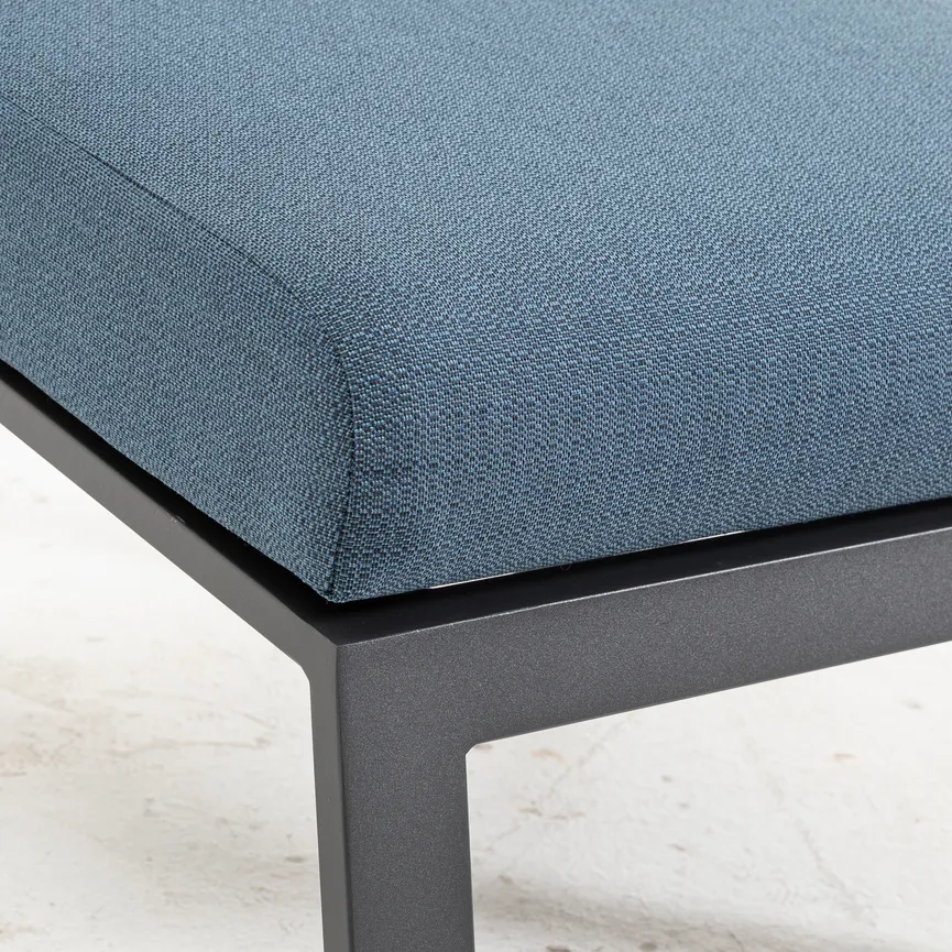 Hocker Blau detail