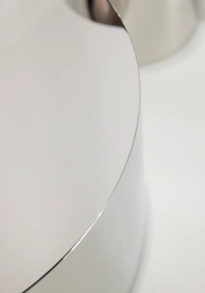 Tin Drum Tisch 25 detail