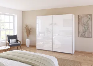 Schwebetürenschrank
