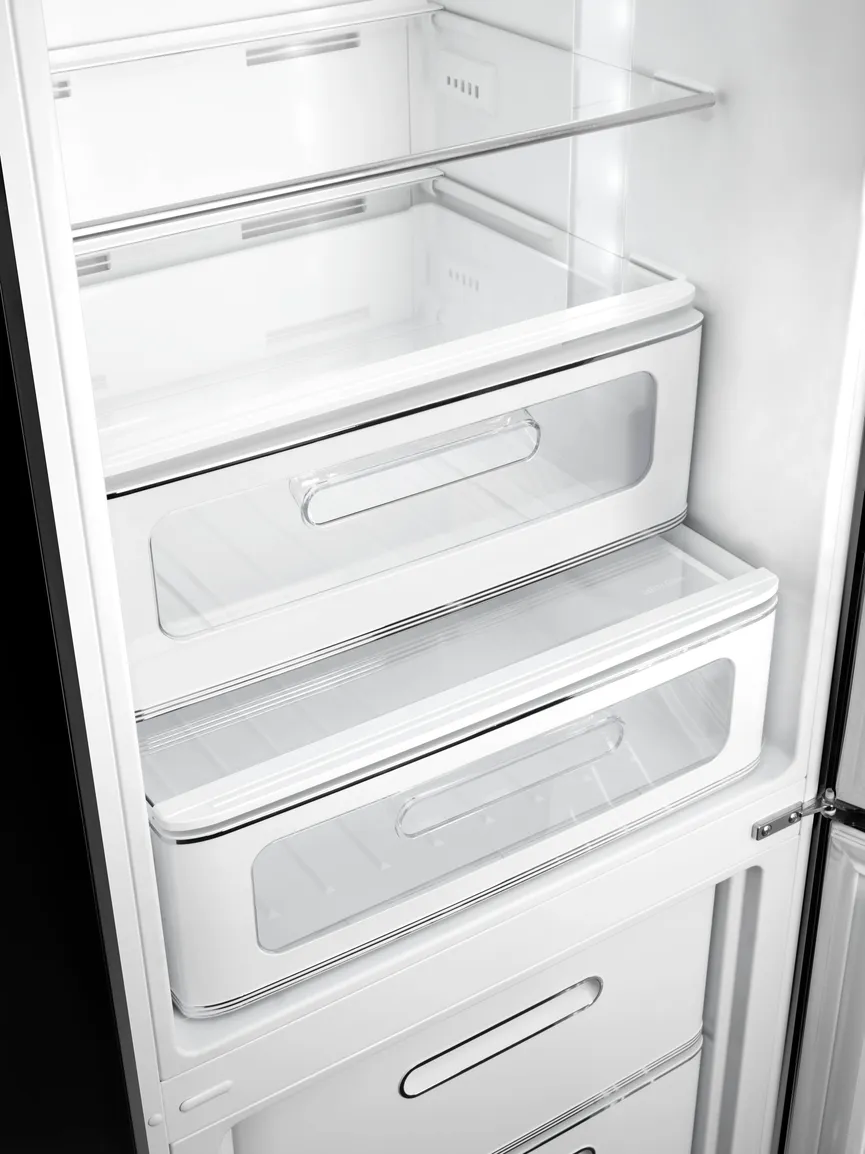 SMEG Kühl-/Gefrierkombination detail