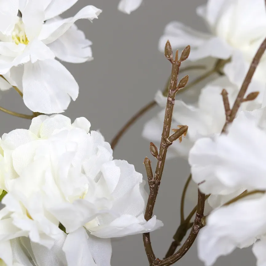 Kirschblütenzweig creme detail