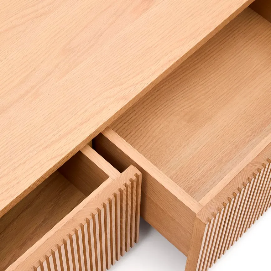 Lowboard detail